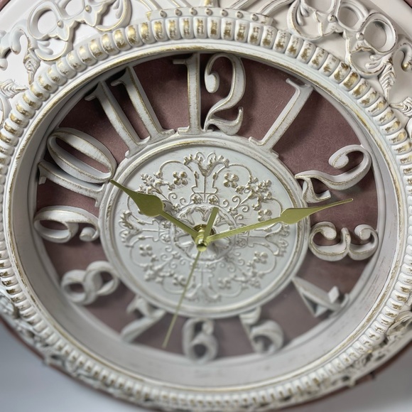 Vintage Clock Crossbody Bag - Picture 4 of 9